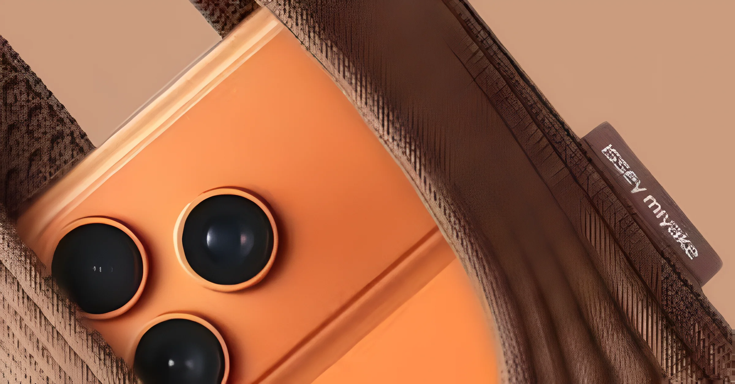 Apple Unveils “iPhone Pocket”—A $229 Fashion Accessory That’s Turning Heads